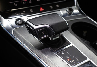 Подержанный автомобиль Audi A6 Sedan 2020 года (18 фото)