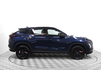 Подержанный автомобиль Omoda C5 2023 года (4 фото)
