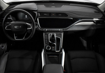 Подержанный автомобиль Geely Atlas Pro 2022 года (9 фото)