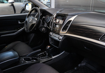 Подержанный автомобиль SsangYong Actyon 2014 года (7 фото)