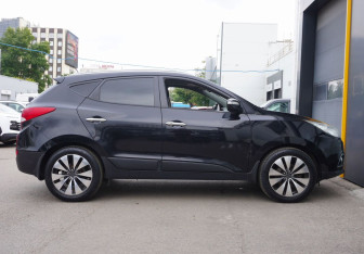 Подержанный автомобиль Hyundai ix35 2011 года (4 фото)