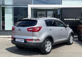 Подержанный автомобиль Kia Sportage 2013 года (5 фото)