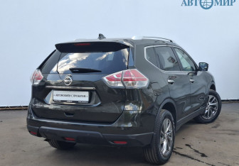 Подержанный автомобиль Nissan X-Trail 2018 года (5 фото)