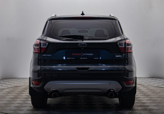 Подержанный автомобиль Ford Kuga 2019 года (4 фото)