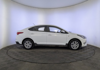 Подержанный автомобиль Hyundai Solaris Sedan 2020 года (4 фото)