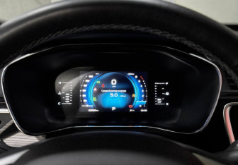 Подержанный автомобиль Geely Atlas Pro 2023 года (15 фото)