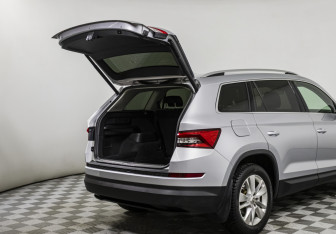 Подержанный автомобиль Skoda Kodiaq 2020 года (17 фото)