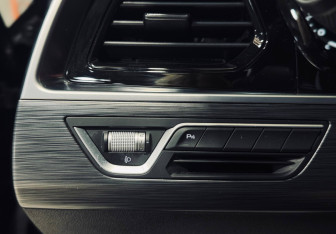 Подержанный автомобиль Geely Tugella 2022 года (21 фото)