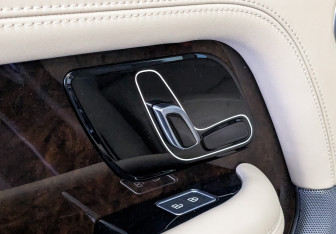 Подержанный автомобиль Land Rover Range Rover 2021 года (26 фото)