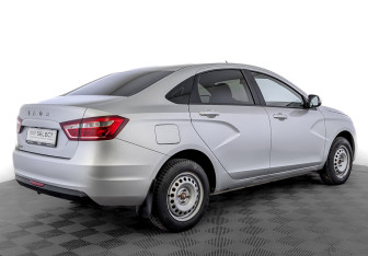Подержанный автомобиль LADA (ВАЗ) Vesta Sedan 2019 года (5 фото)