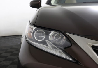 Подержанный автомобиль Lexus ES 2016 года (26 фото)