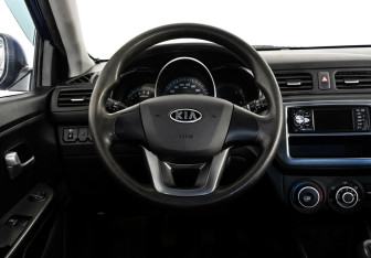 Подержанный автомобиль Kia Rio Hatchback 2012 года (7 фото)
