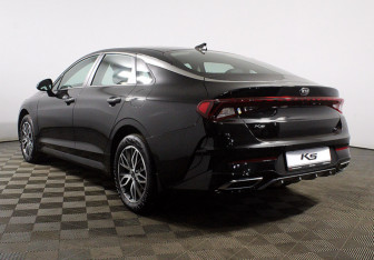 Новый Kia K5 2025 (4 фото)