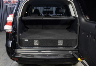 Подержанный автомобиль Toyota Land Cruiser Prado 2017 года (9 фото)