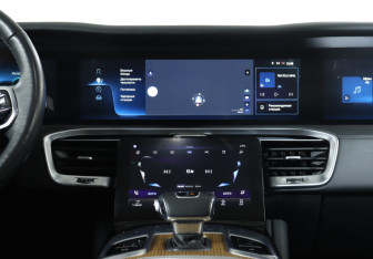 Подержанный автомобиль Hongqi E-HS9 2021 года (14 фото)