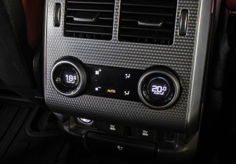 Подержанный автомобиль Land Rover Range Rover Sport 2020 года (21 фото)