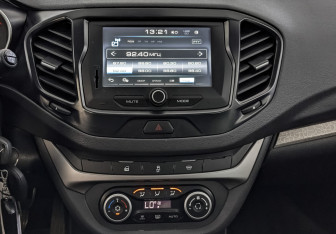 Подержанный автомобиль LADA (ВАЗ) Vesta Sedan 2019 года (17 фото)