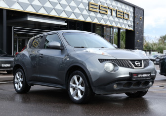 Подержанный автомобиль Nissan Juke 2011 года (3 фото)