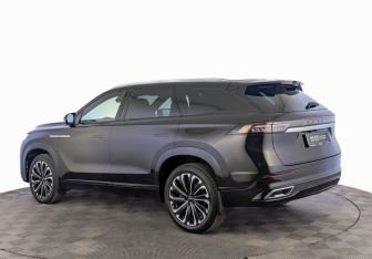 Подержанный автомобиль Jaecoo J8 2024 года (7 фото)