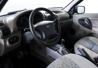 Подержанный автомобиль LADA (ВАЗ) Kalina Hatchback 2007 года (14 фото)