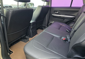 Подержанный автомобиль Suzuki Grand Vitara 2010 года (10 фото)