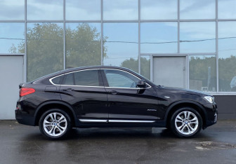 Подержанный автомобиль BMW X4 2014 года (4 фото)