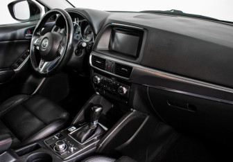 Подержанный автомобиль Mazda CX-5 2017 года (9 фото)