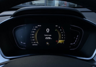 Подержанный автомобиль Geely Coolray 2023 года (24 фото)