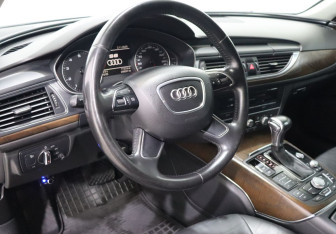 Подержанный автомобиль Audi A6 Sedan 2014 года (11 фото)