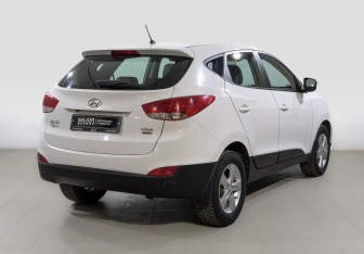 Подержанный автомобиль Hyundai ix35 2013 года (5 фото)
