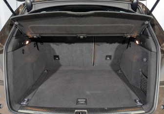 Подержанный автомобиль Audi Q5 2013 года (10 фото)