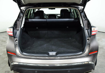 Подержанный автомобиль Nissan Murano Suv 2017 года (17 фото)