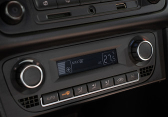 Подержанный автомобиль Volkswagen Polo Sedan 2013 года (16 фото)