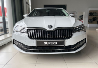 Новый Skoda Superb Liftback 2025 (7 фото)