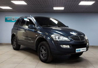 Подержанный автомобиль SsangYong Kyron 2011 года (3 фото)