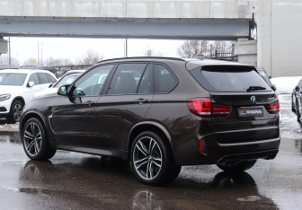 Подержанный автомобиль BMW X5 M 2018 года (7 фото)