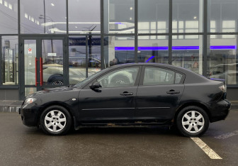 Подержанный автомобиль Mazda 3 Sedan 2008 года (8 фото)