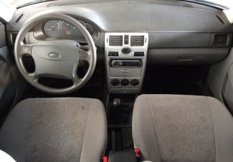 Подержанный автомобиль LADA (ВАЗ) Priora Sedan 2008 года (11 фото)