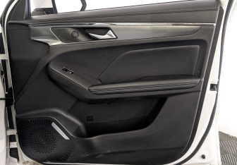 Подержанный автомобиль Haval Jolion 2022 года (24 фото)