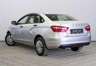 Подержанный автомобиль LADA (ВАЗ) Vesta Sedan 2020 года (7 фото)
