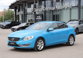 Подержанный автомобиль Volvo S60 2014 года (1 фото)