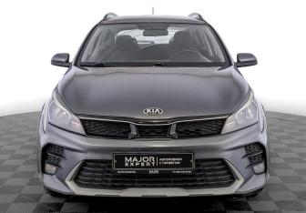 Подержанный автомобиль Kia Rio Hatchback 2021 года (2 фото)