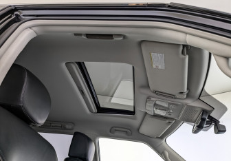 Подержанный автомобиль Infiniti QX80 2019 года (23 фото)