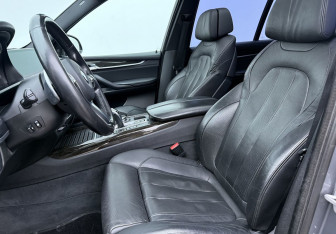 Подержанный автомобиль BMW X5 2014 года (9 фото)