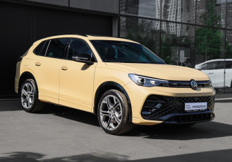 Подержанный автомобиль Volkswagen Tiguan 2024 года (3 фото)