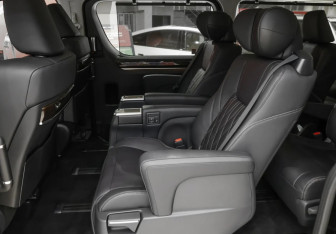 Новый Toyota HiAce 2026 (15 фото)