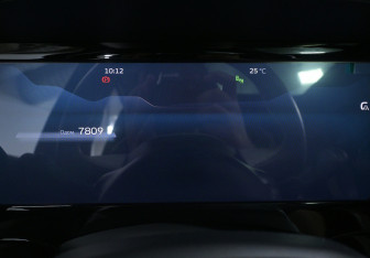 Подержанный автомобиль Geely Monjaro 2024 года (11 фото)