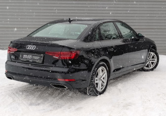 Подержанный автомобиль Audi A4 Sedan 2019 года (5 фото)