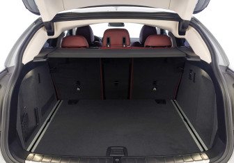 Подержанный автомобиль BMW X4 2024 года (10 фото)