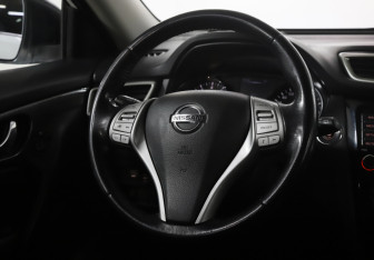 Подержанный автомобиль Nissan X-Trail 2018 года (15 фото)
